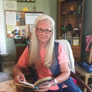 Meet your Posher, Rebecca morris